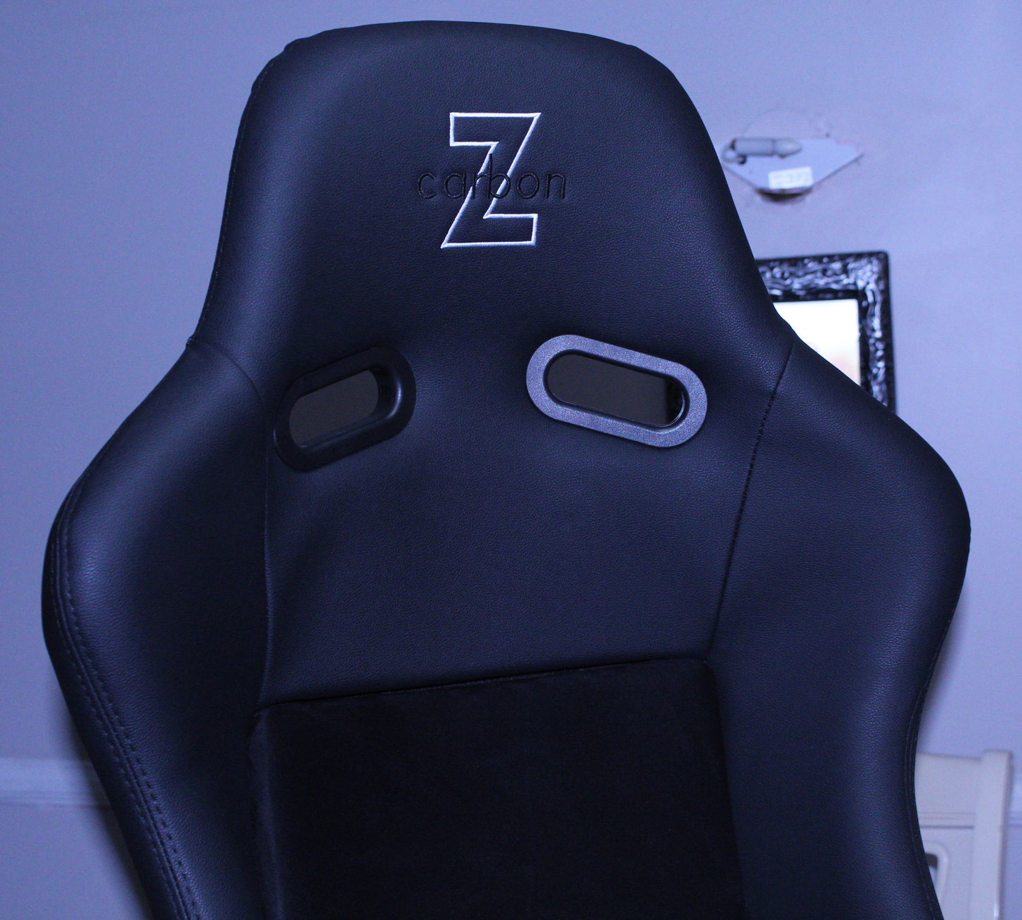 Carbon Z Bucket Seat